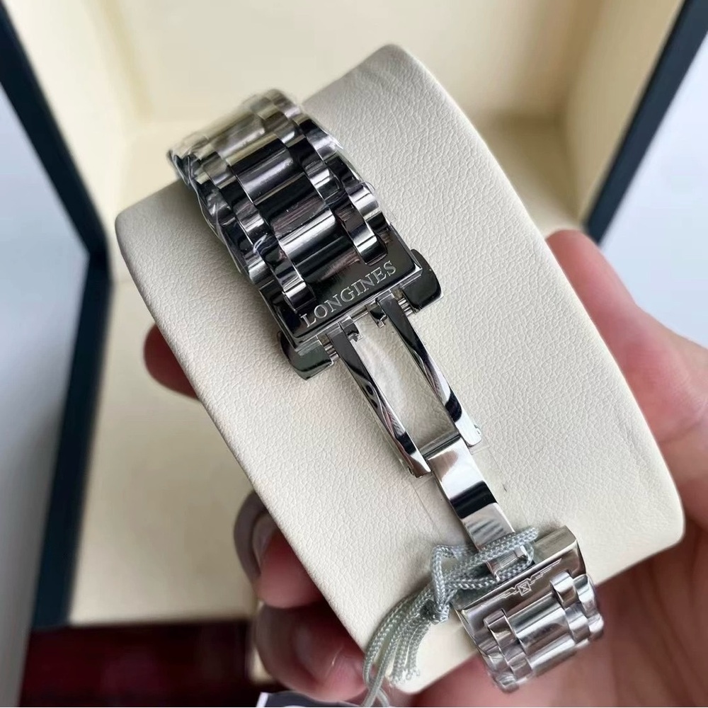 Longines Women’s Silver Watches - Picture 3 of 5